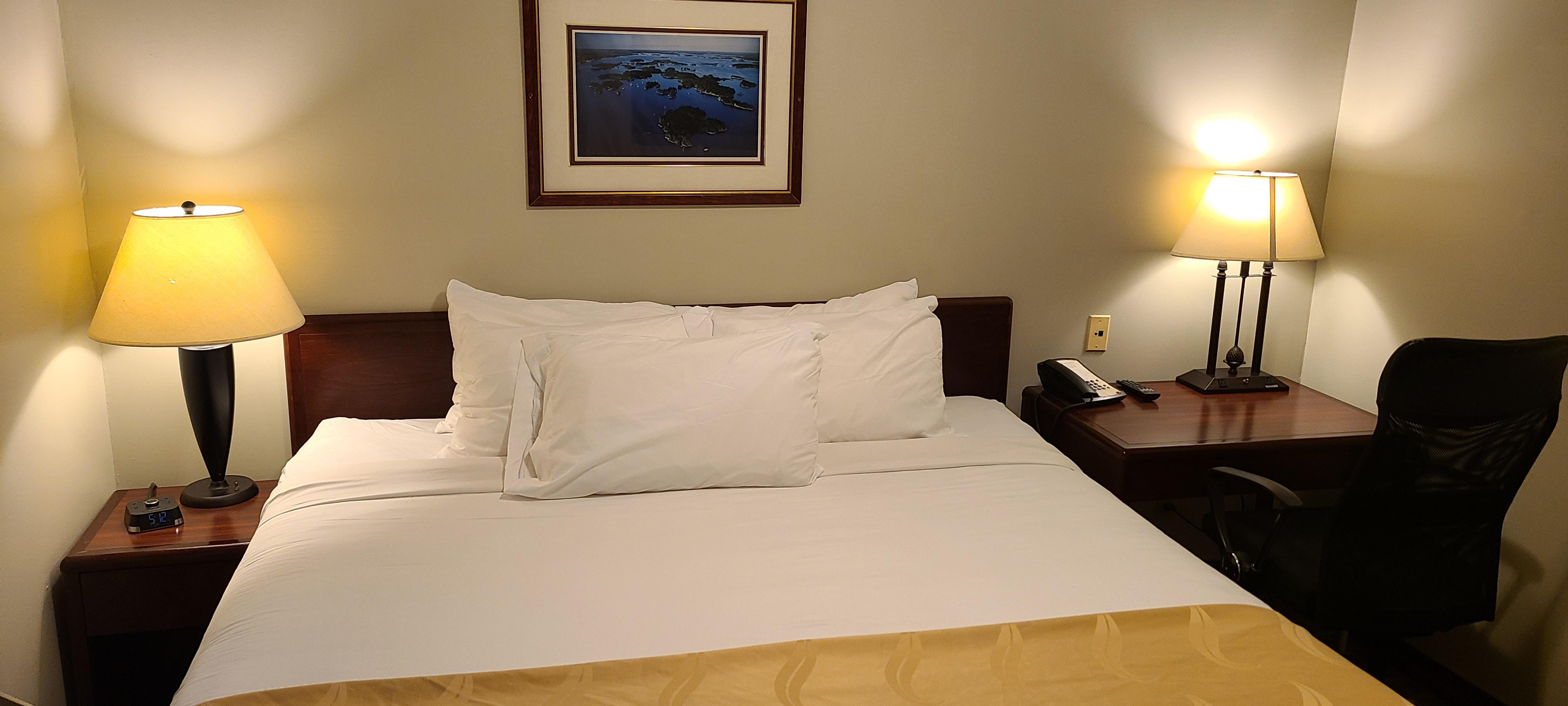 Quality Inn & Suites 1000 Islands Gananoque Exterior foto